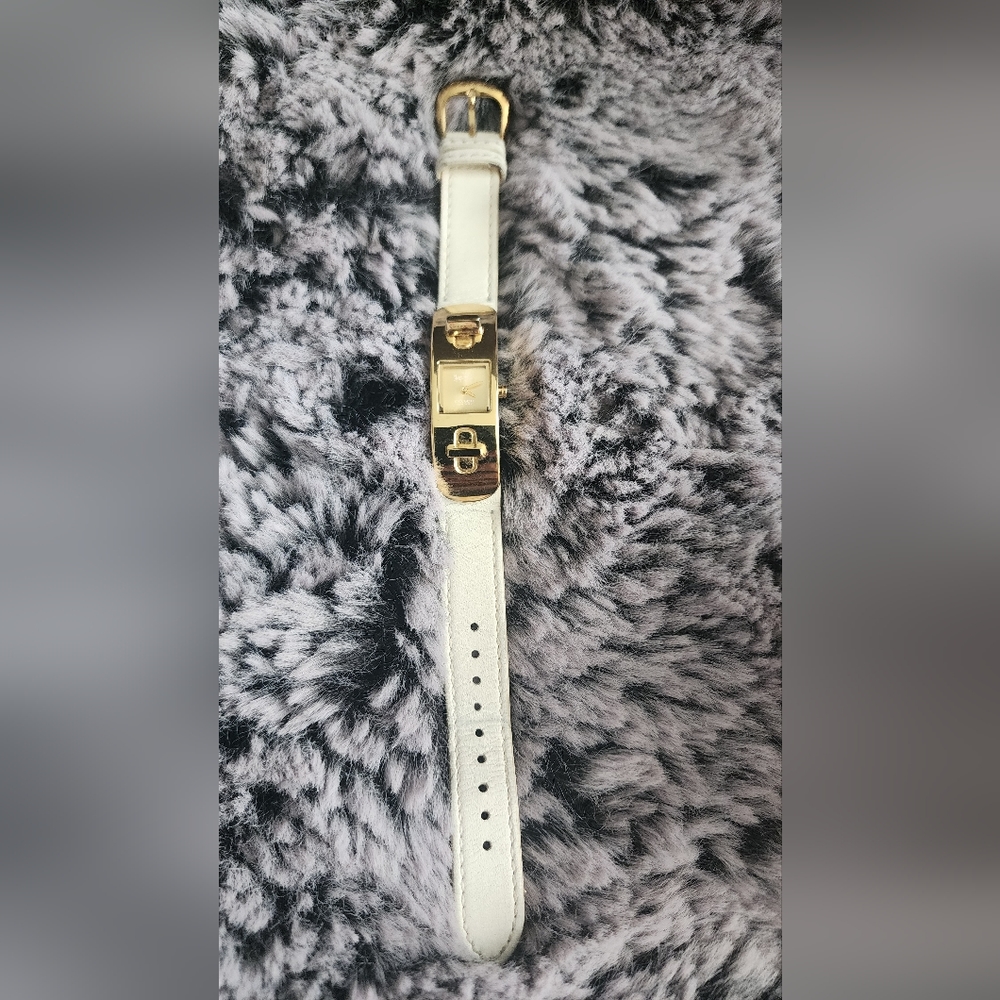 Coach Watch - Picture 4 of 7